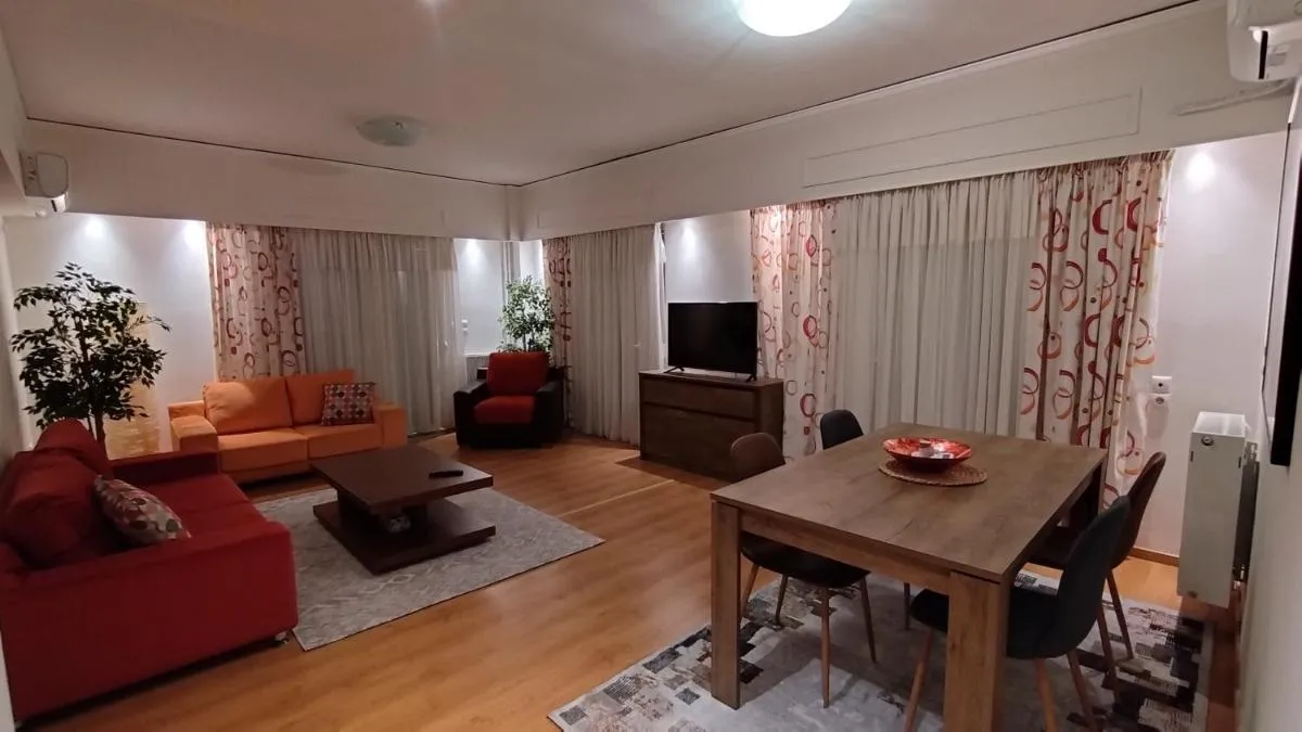 Image 2 of Spacious flat ideal for families