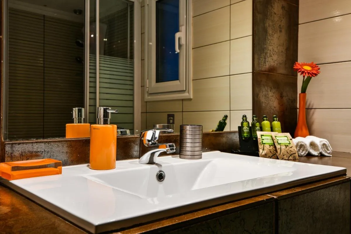 Image 2 of Star Parthenon Apartment
