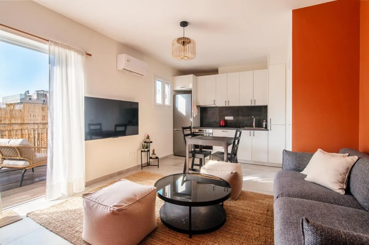 Image 2 of Stunning 2-Bedrooms Apartment in the heart of Athens
