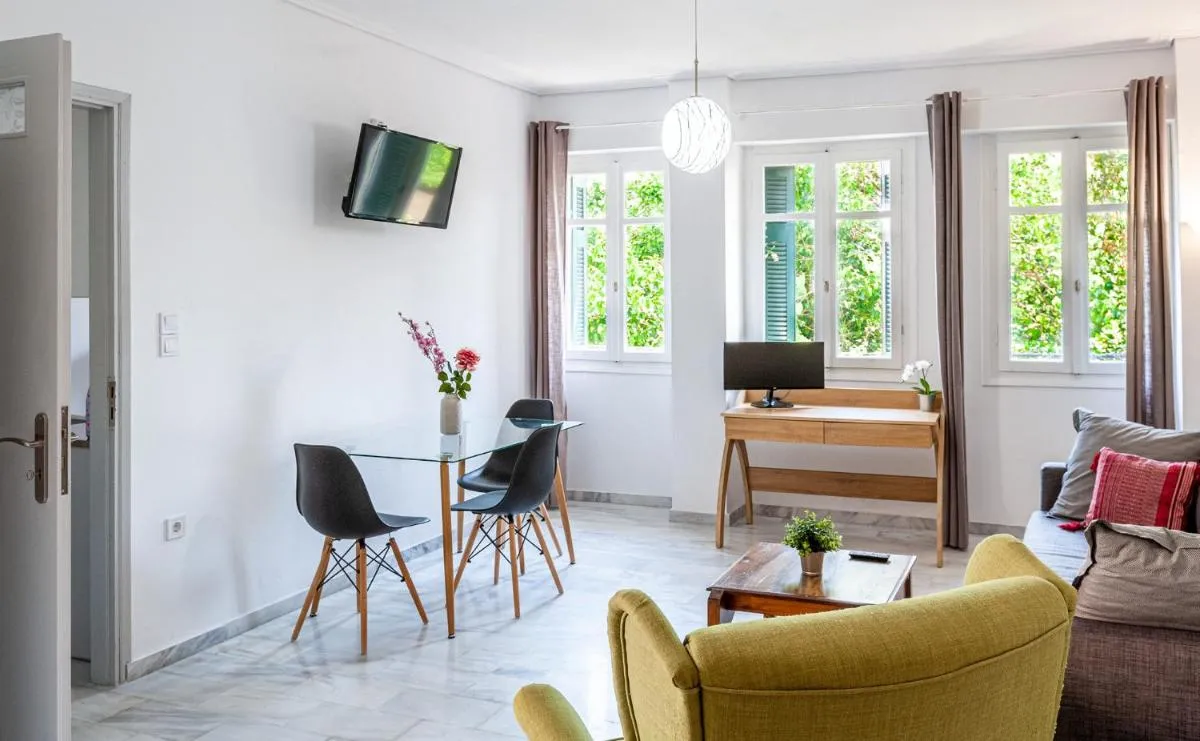 Image 4 of Sunny apartment on the 2nd floor in bohemian Psiri in Athens’ historic center-In Vivo Apartments