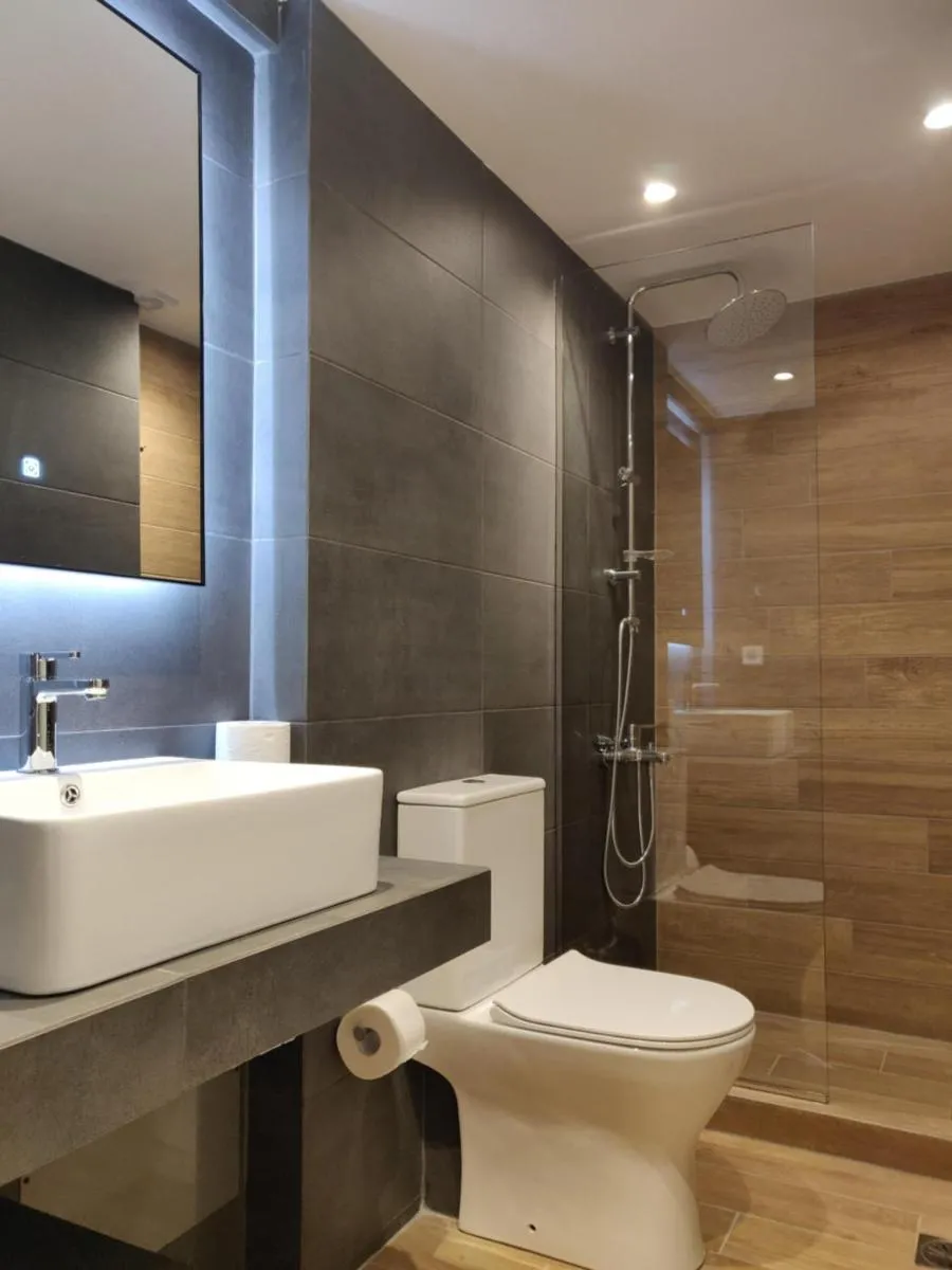 Image 2 of Sunny new lovely apartment 60 meters from the metro