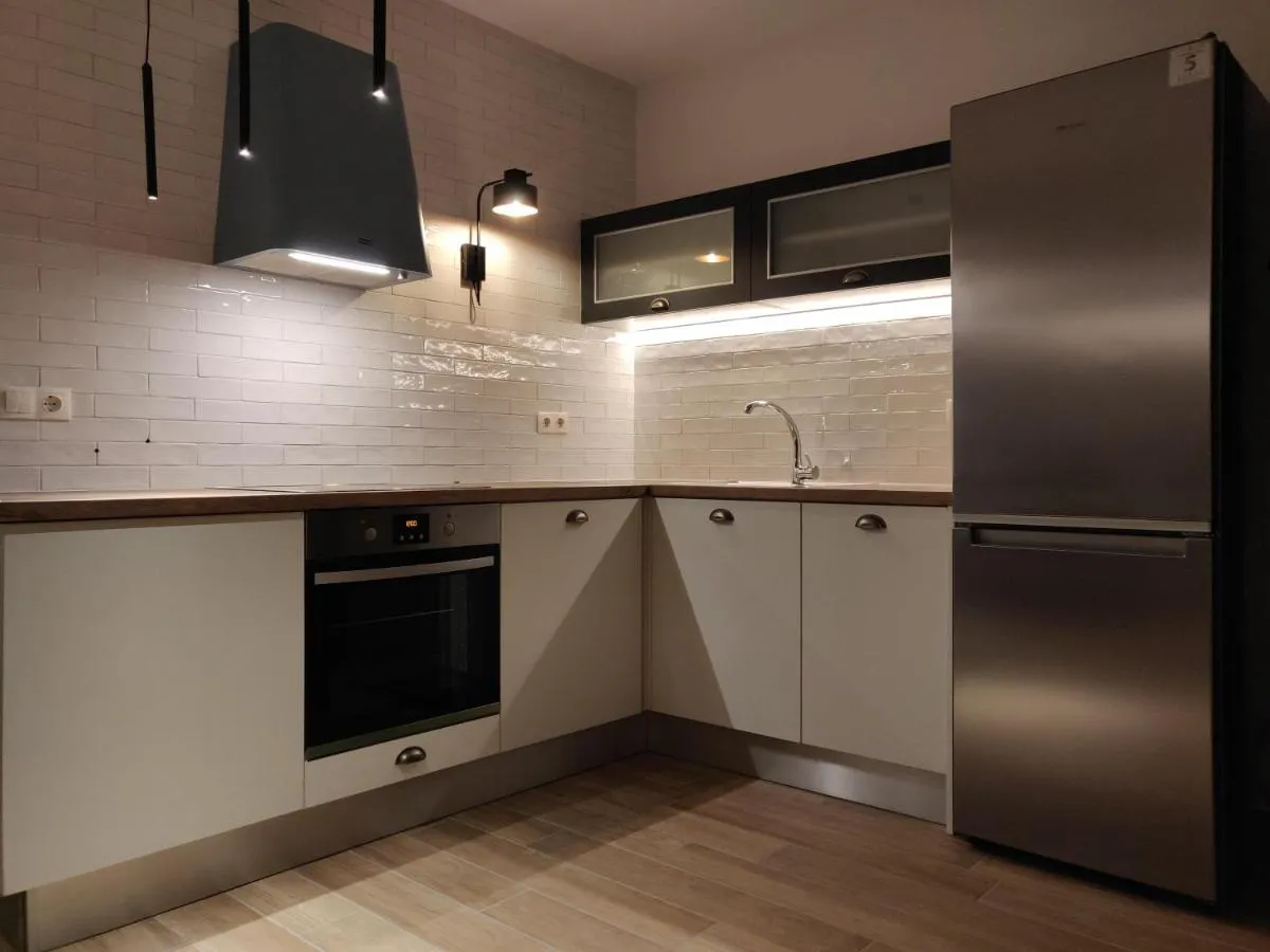 Image 3 of Sunny new lovely apartment 60 meters from the metro