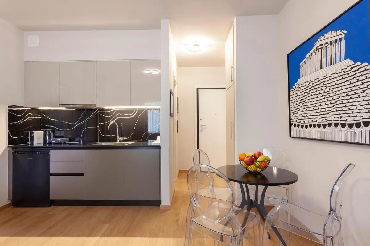 Image 2 of Synathens Syntagma Apartments