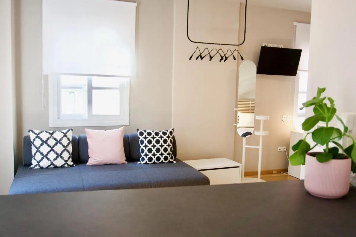 Image 2 of Syntagma Square: Amazing Cozy Studio – Whale