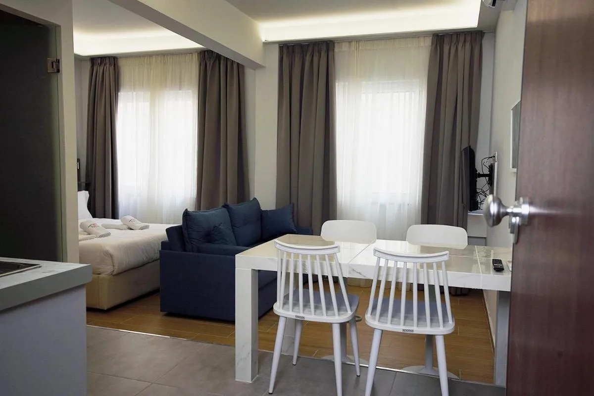 Image 1 of TiP – ToP Suites