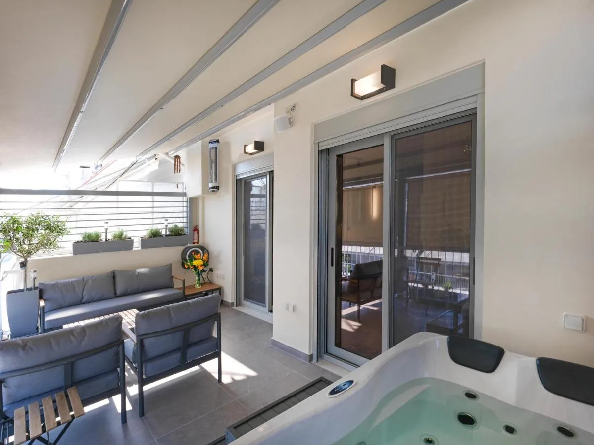 Image 4 of Unique Elegant Apartment
