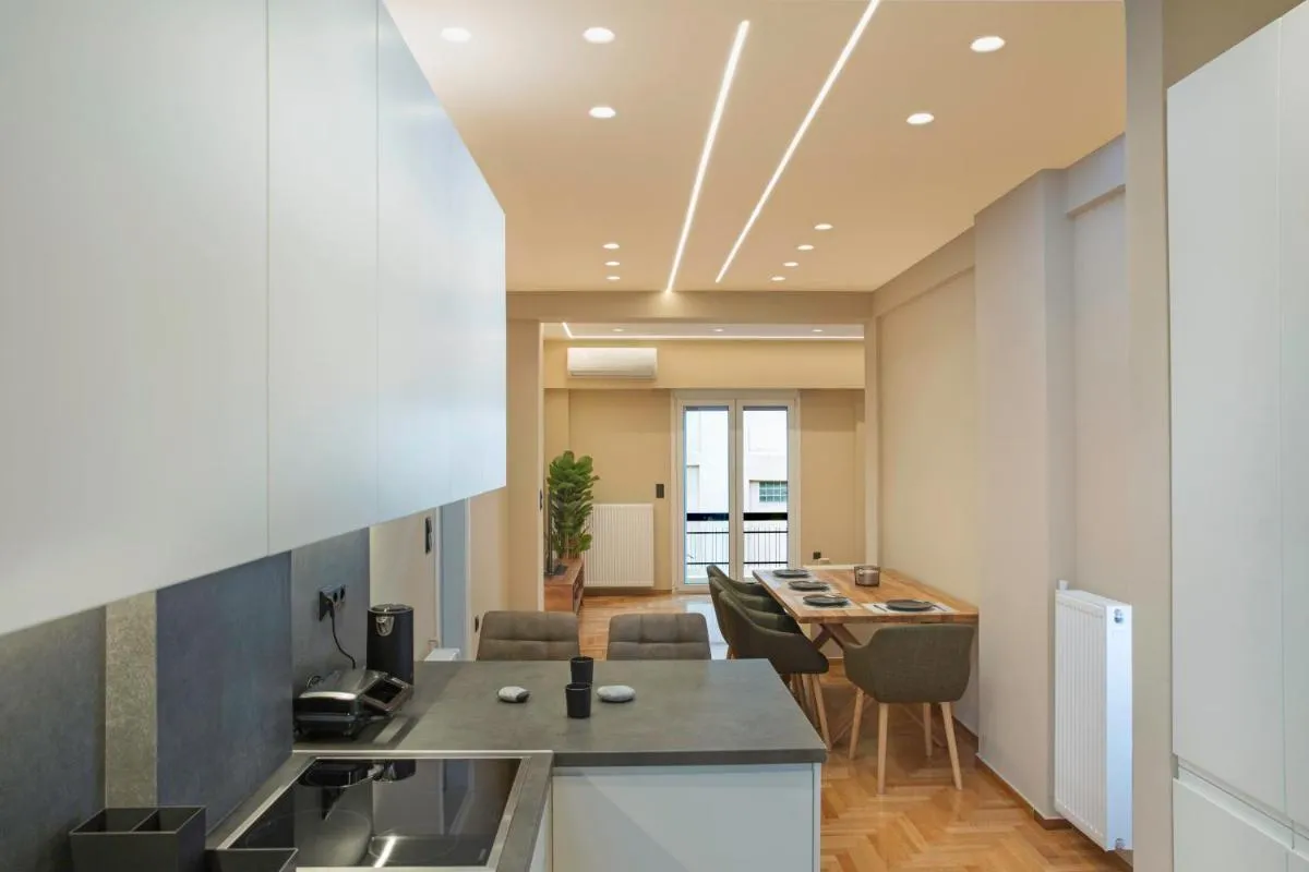 Image 3 of Urban Spacious Apartment Near Kallimarmaron