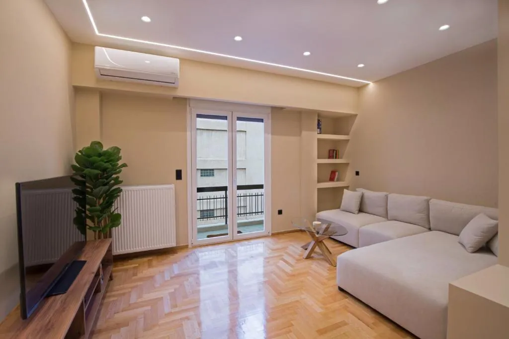 Image of Urban Spacious Apartment Near Kallimarmaron