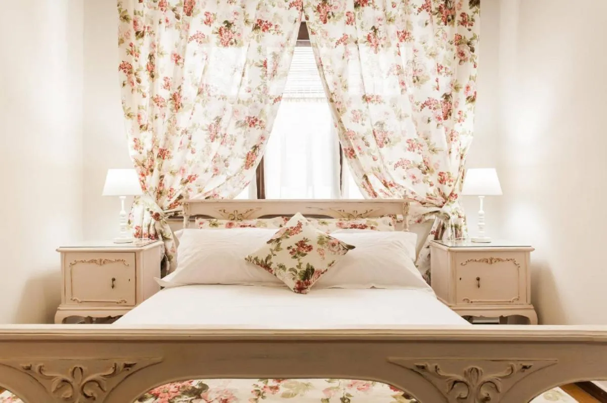 Image 1 of Vintage Charm by the Acropolis!