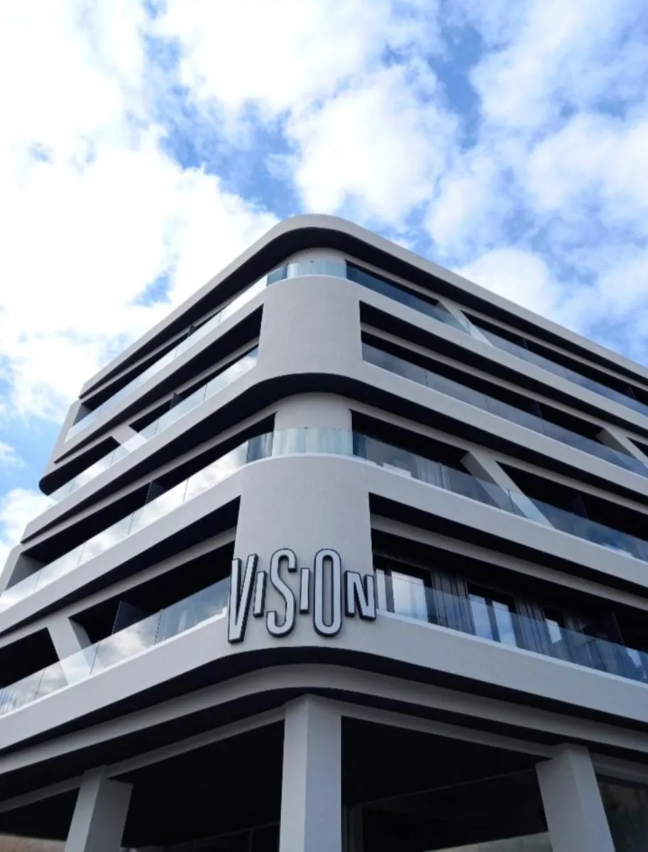 Image 3 of Vision Gazi
