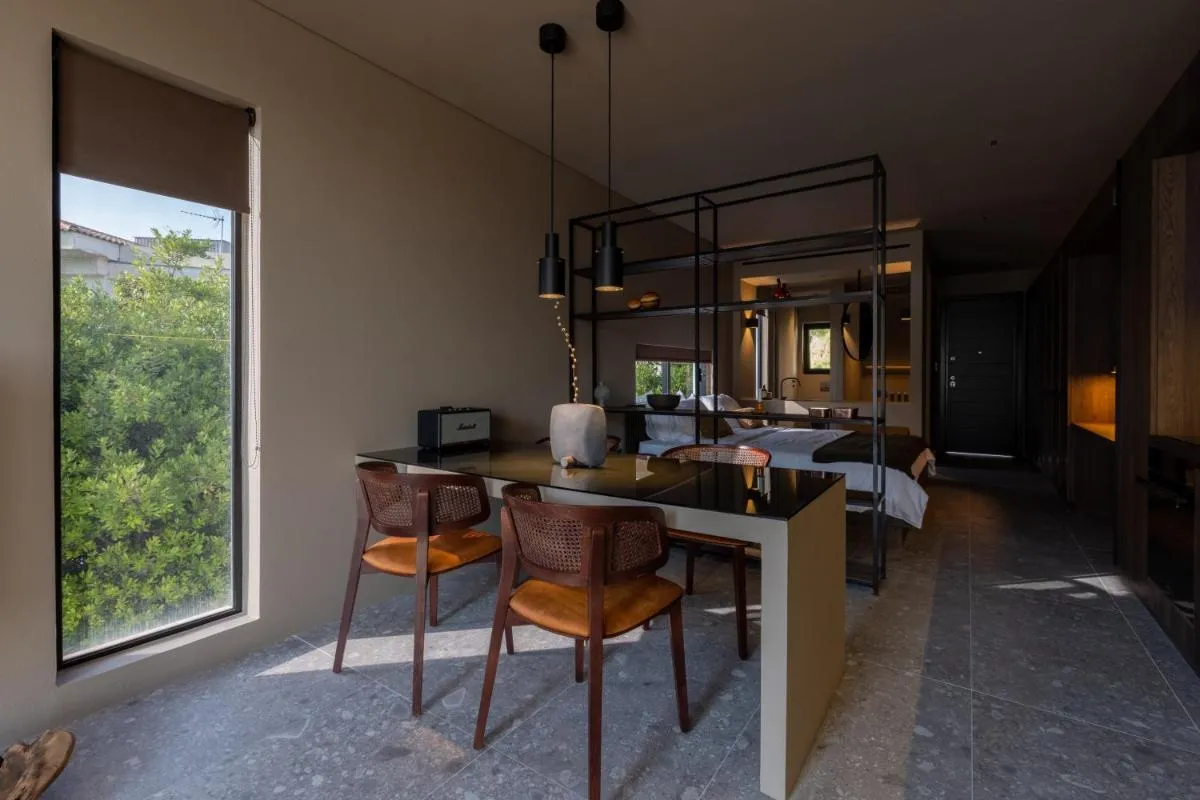 Image 2 of Vouliagmeni Apartments 18