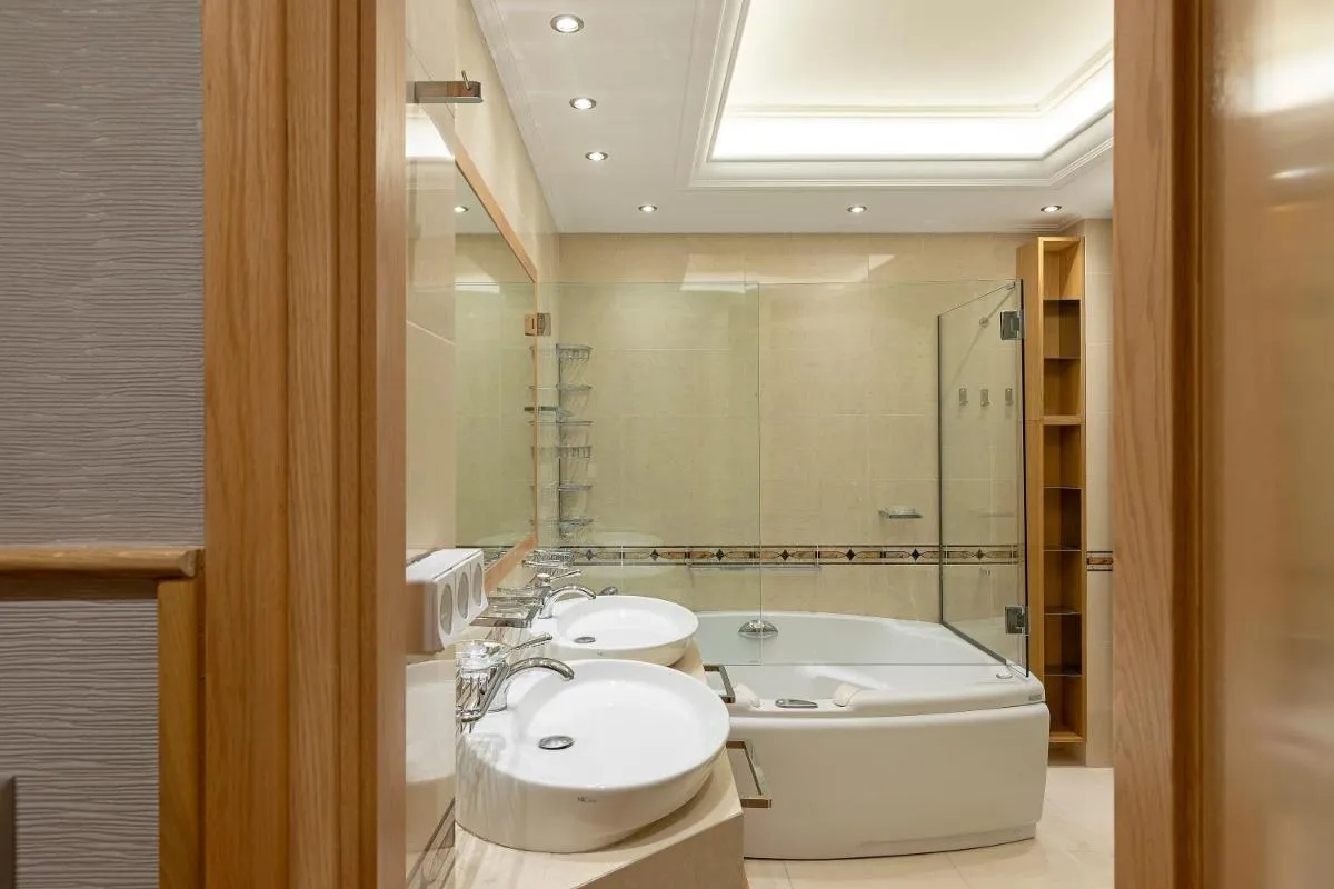 Image 2 of Vouliagmeni’s Elegance by Acropolis Suites