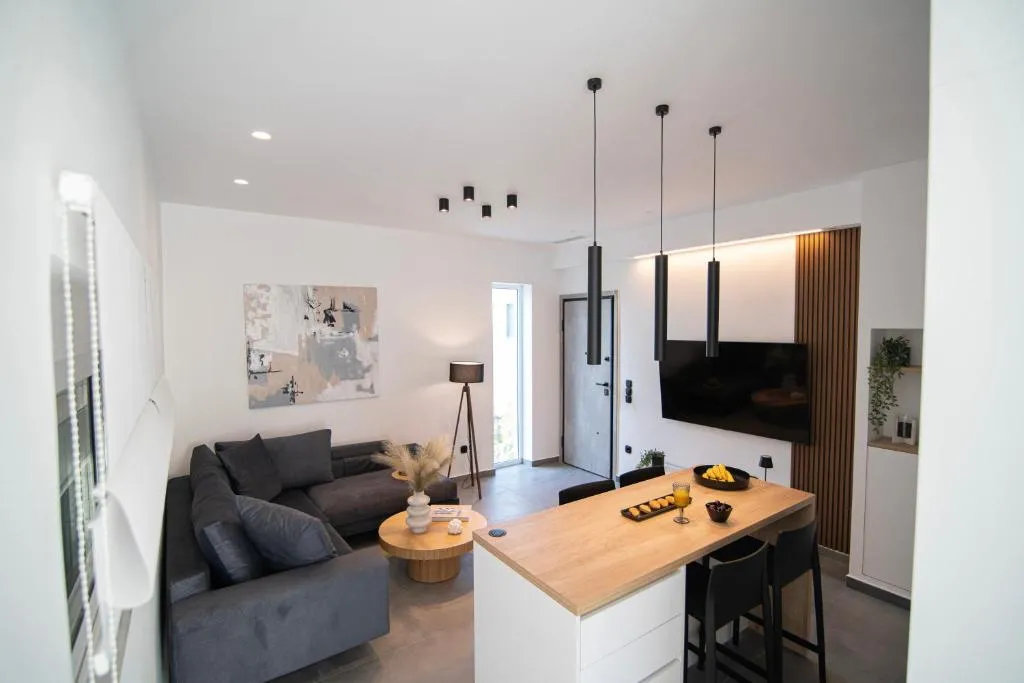 Image of White House Vouliagmeni 2-Free parking-next to the sea