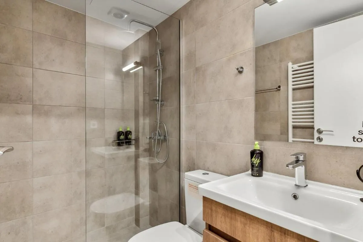 Image 6 of limehome Athens Solonos City Center