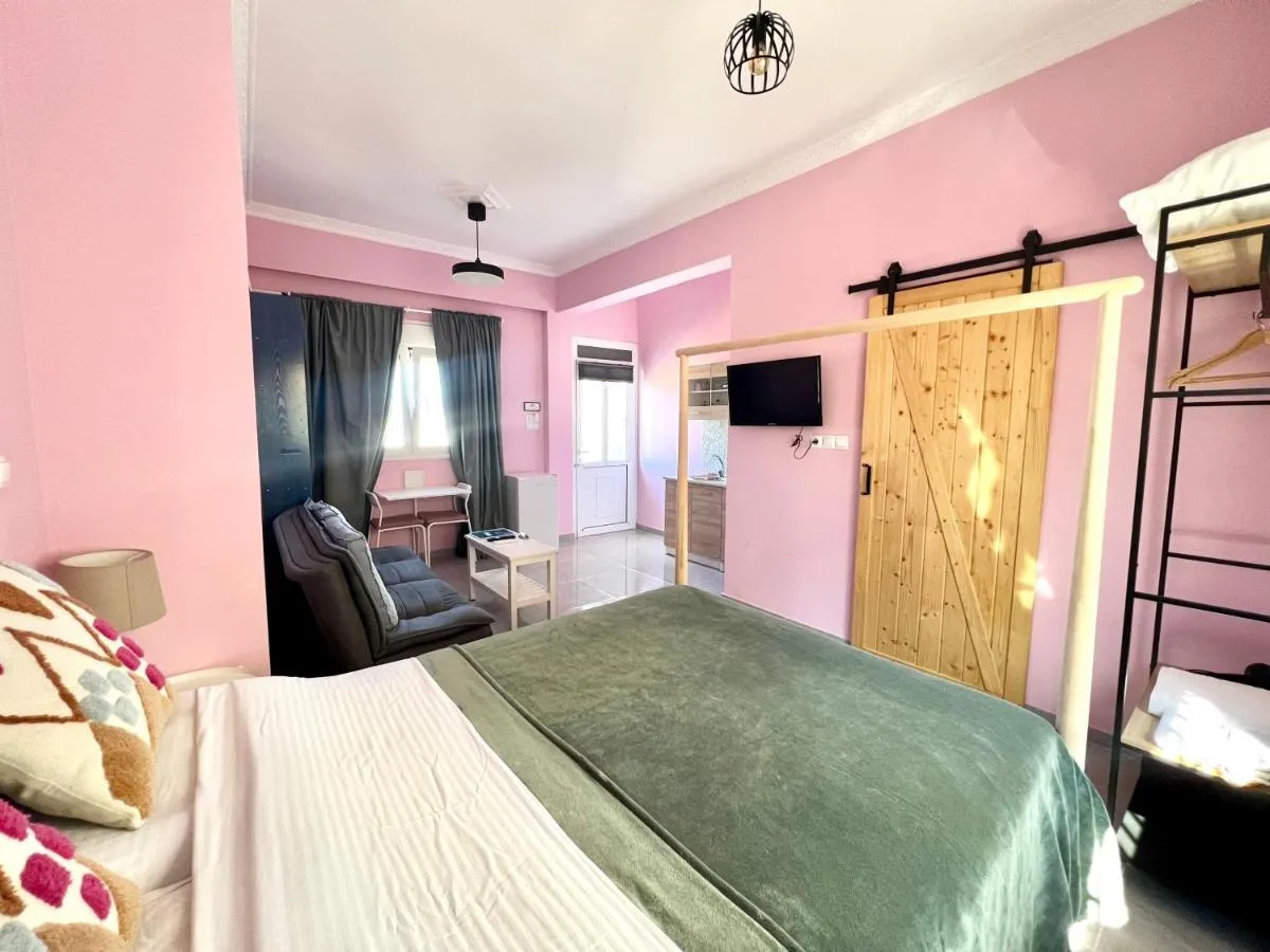 Image 2 of sky inn with great location wonderful Acropolis view in Neos kosmos