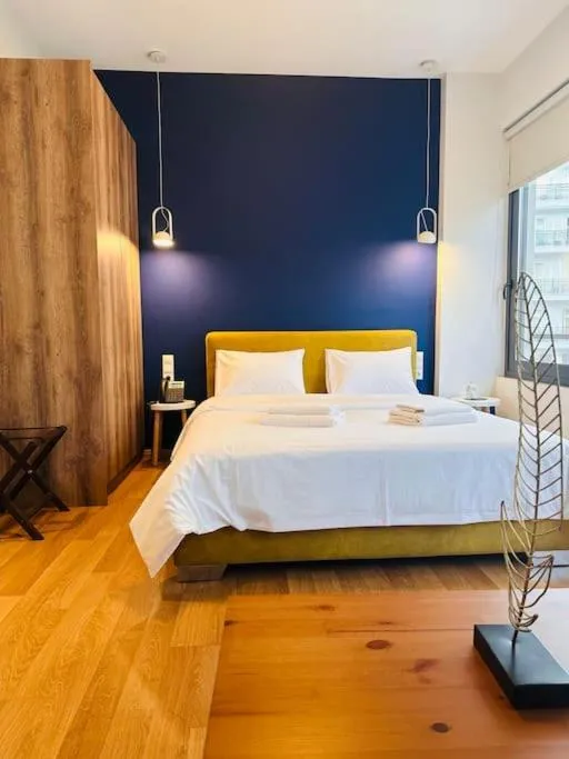 Image 3 of luxury Suites Athens 1