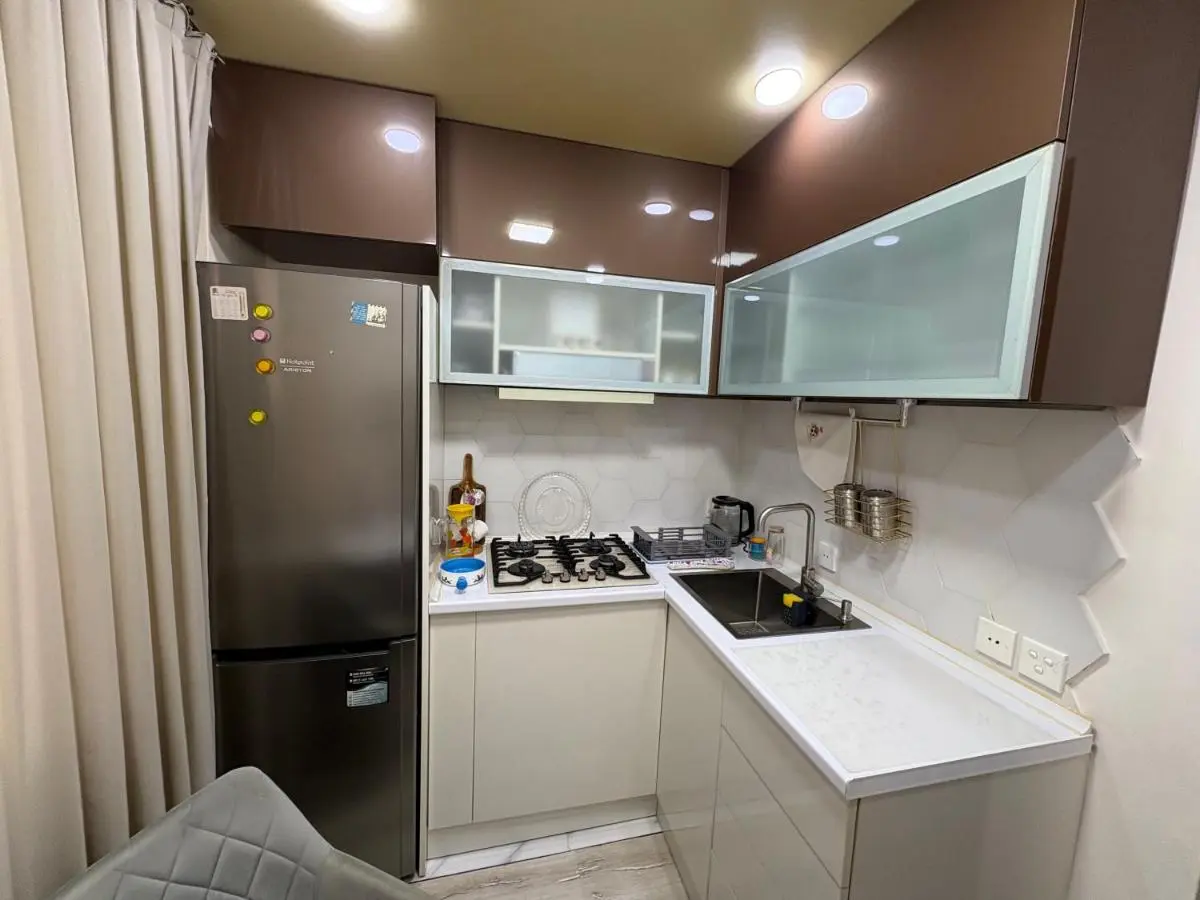 Image 3 of Apartment