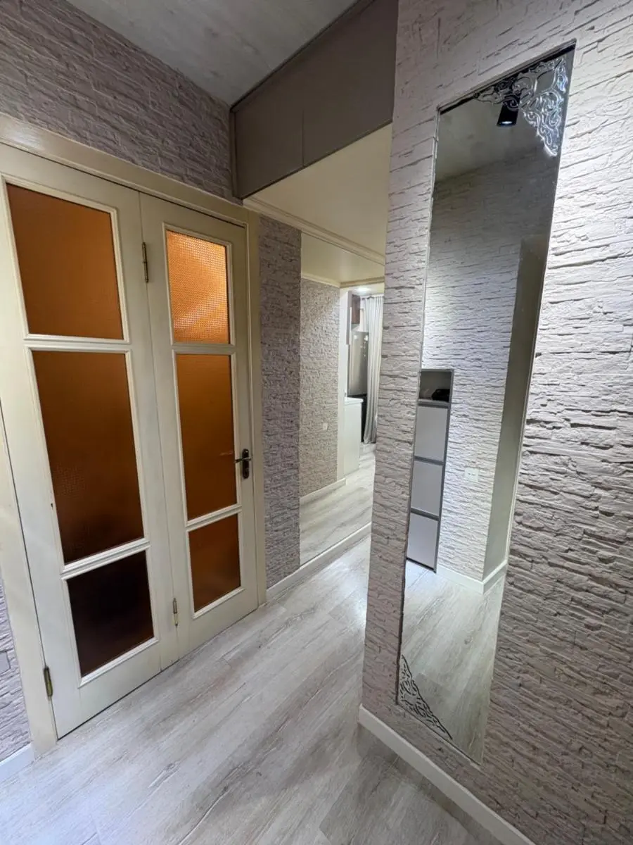 Image 6 of Apartment