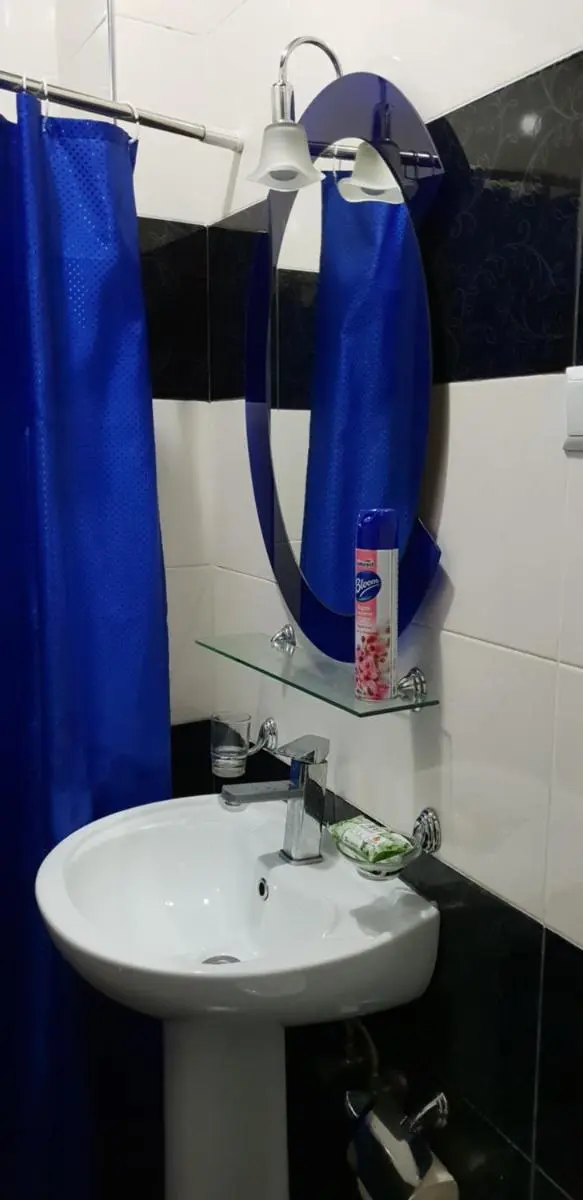 Image 2 of Apartment Rustaveli 59