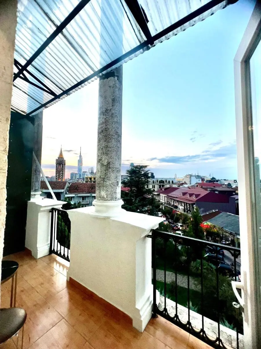 Image 5 of Apartment in Old Batumi