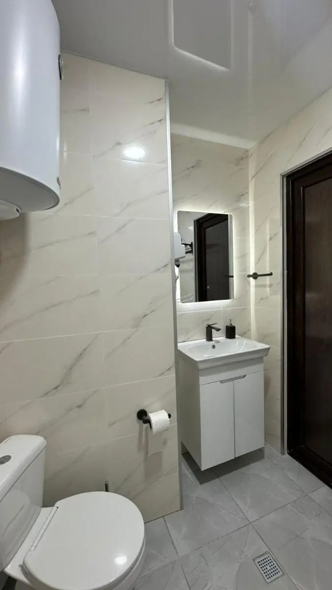 Image 4 of Aqua Batumi 84