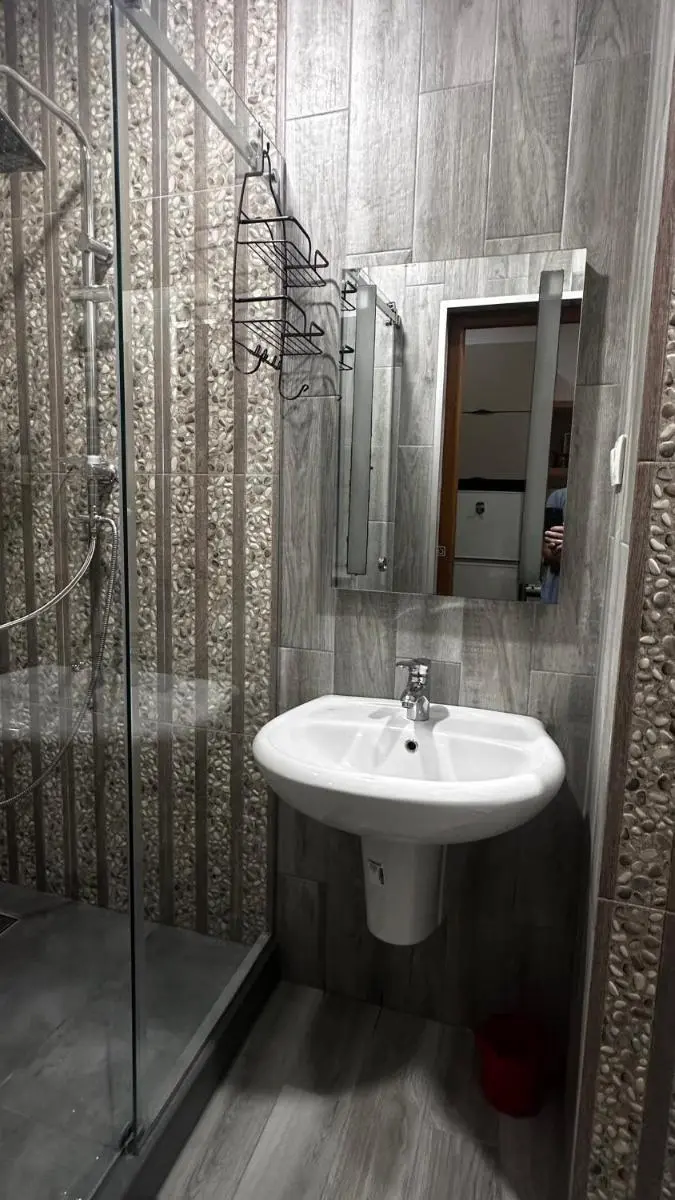 Image 4 of Asmati Apartment 2