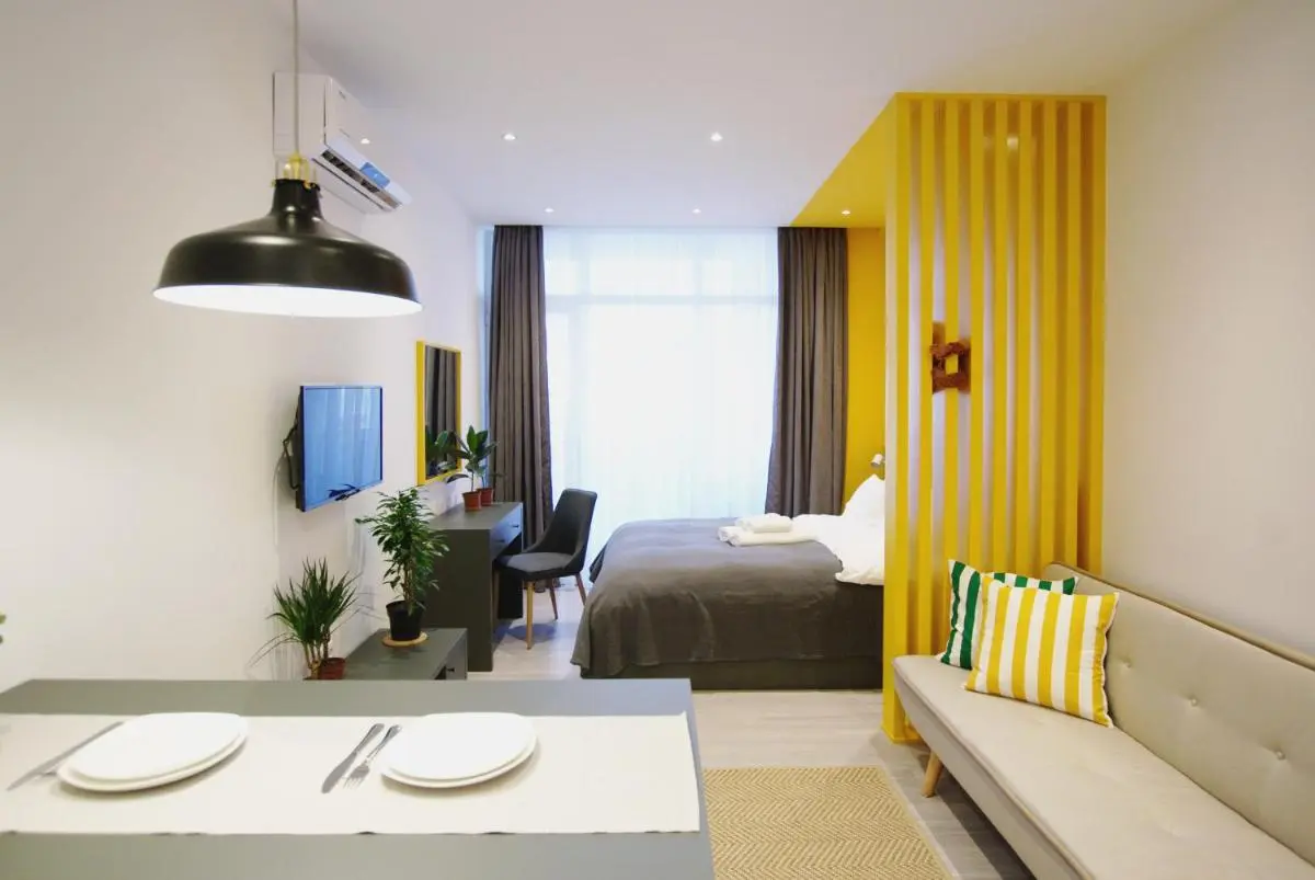 Image 1 of Banana Apartments
