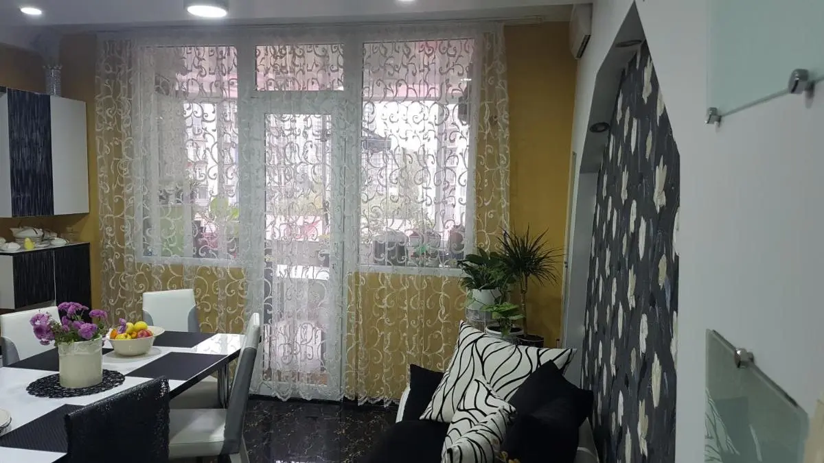 Image 2 of Батуми, 5 комнатная