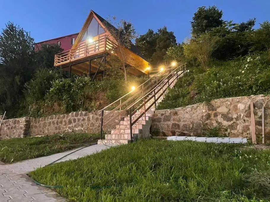 Image 5 of Beautiful Wooden house with seaside views