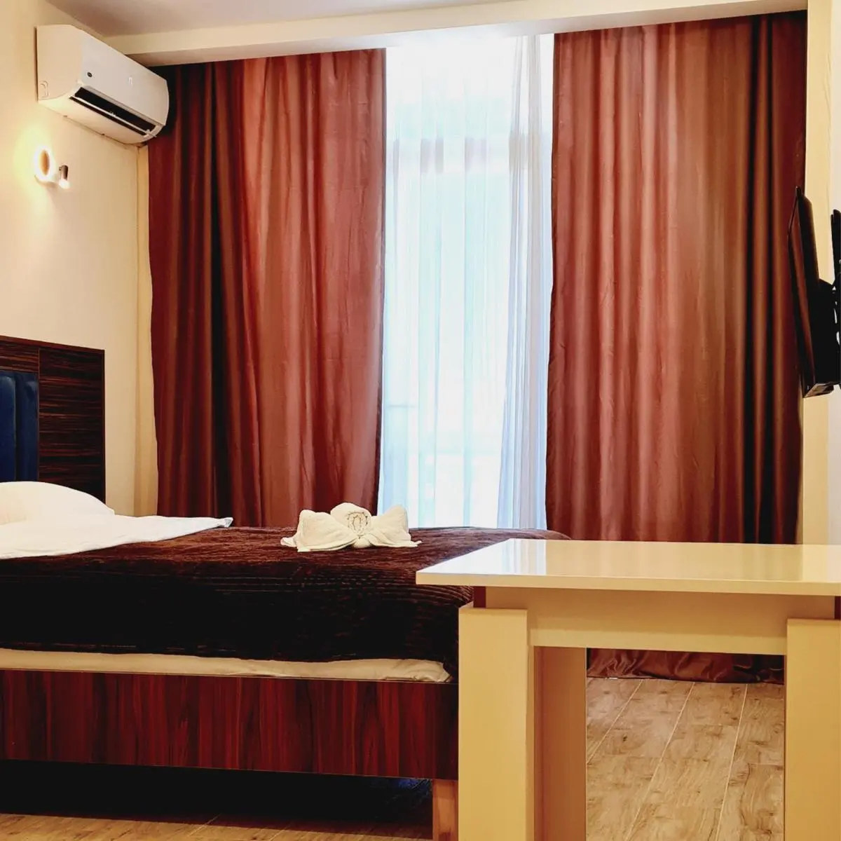 Image 3 of Comfortable Apartment#6 with Amenities Sea View Free Wi-Fi Kitchen Balcony