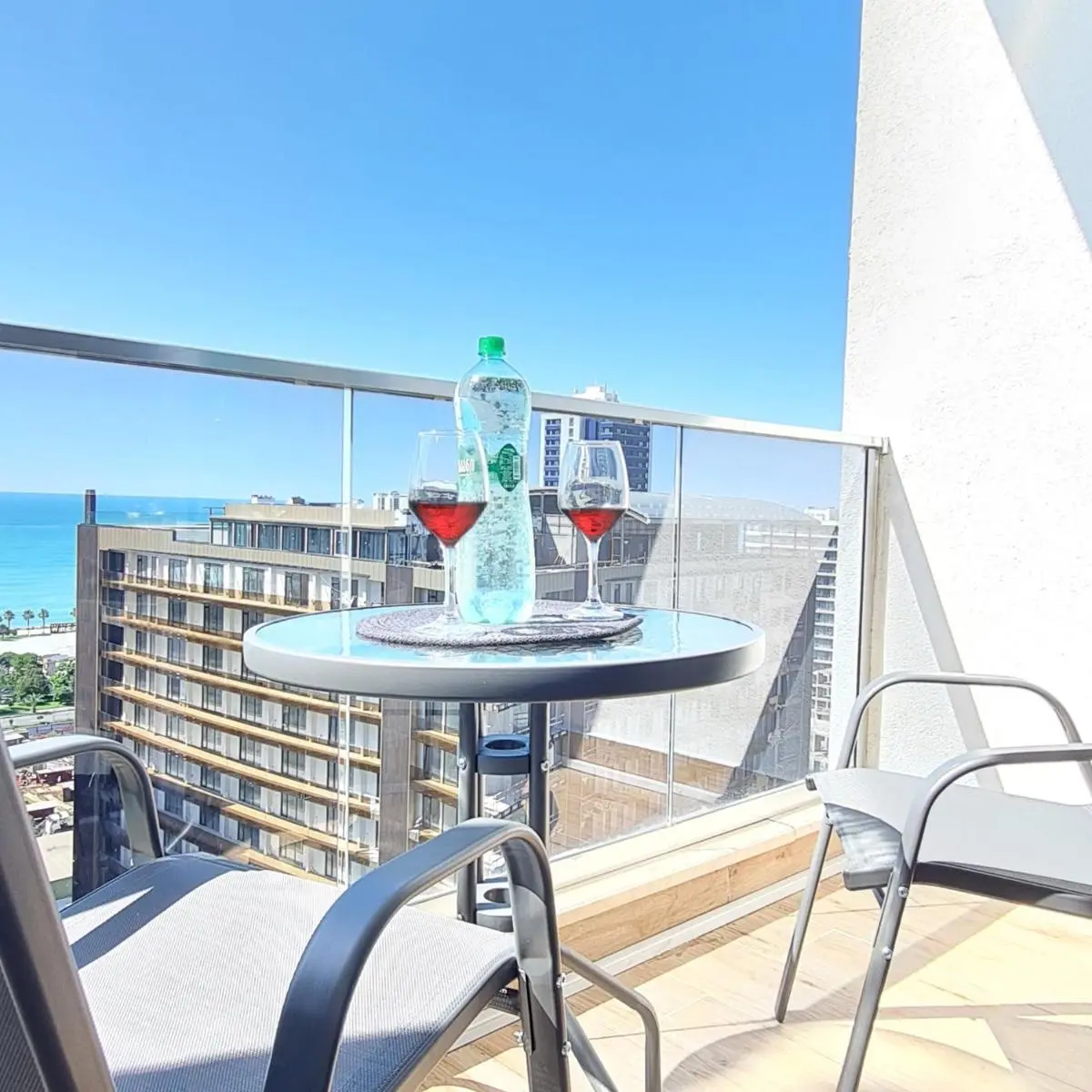 Image 5 of Comfortable Apartment#6 with Amenities Sea View Free Wi-Fi Kitchen Balcony
