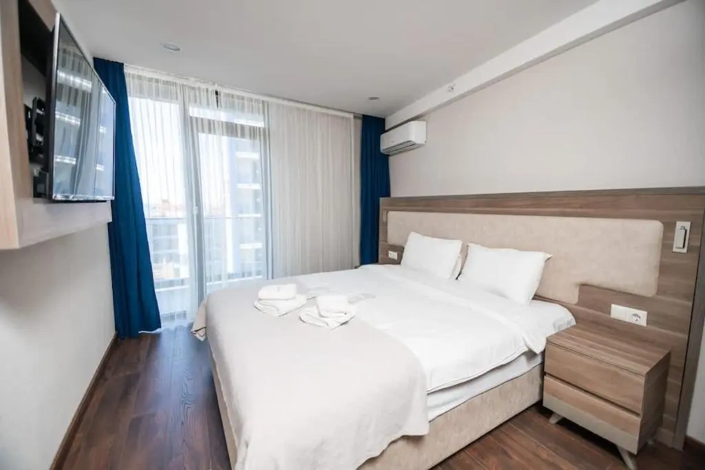 Image of Cozy 1BR Batumi Apt with balcony – By Wehost