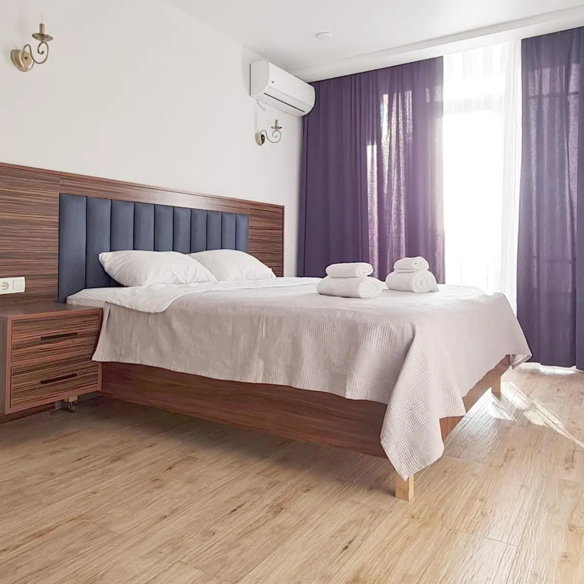 Image 1 of Cozy Sea View Studio#3 Queen Bed Free Wi-Fi Washer Balcony