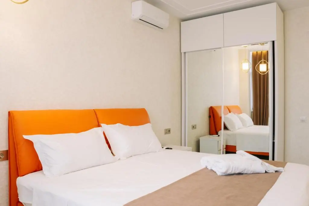 Image of Design Hotel “Mamu Apartment” with kitchen and mountain views