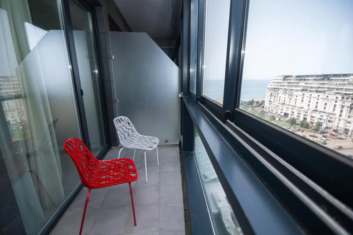 Image 3 of Elegant Apartment with Sea View in Alliance Palace