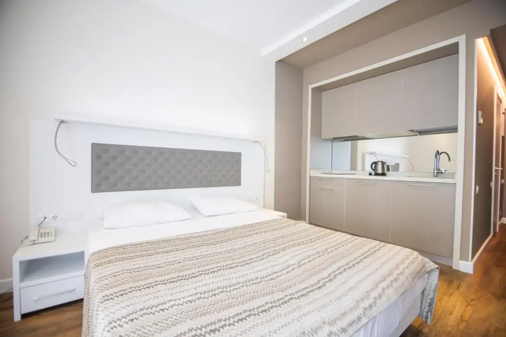Image of Elegant Apartment with Sea View in Alliance Palace