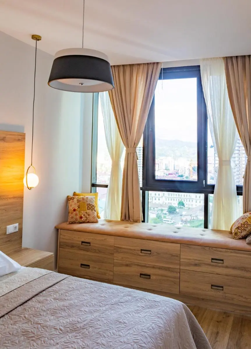 Image 4 of Entire flat with city skyline view – two bedrooms