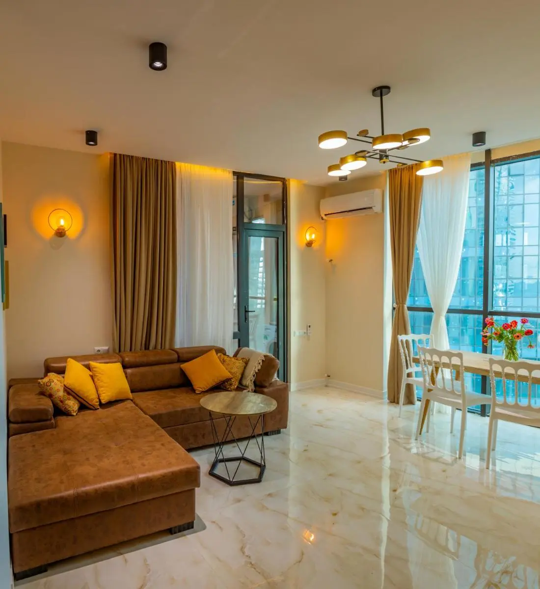 Image 6 of Entire flat with city skyline view – two bedrooms