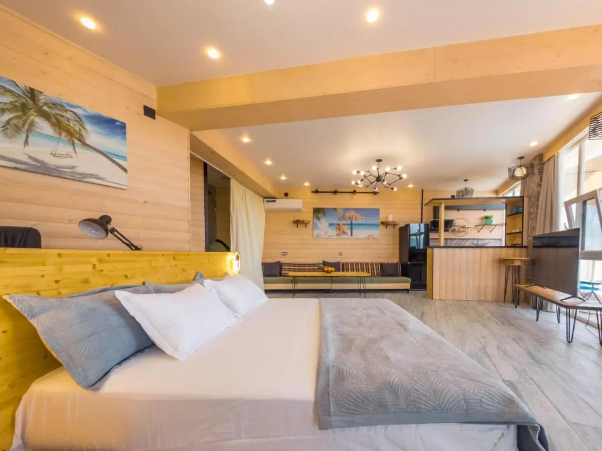 Image 4 of GOLDEN SUNSET BATUMI, VILLA WITH PANORAMIC VIEW AND INFINITI POOLs
