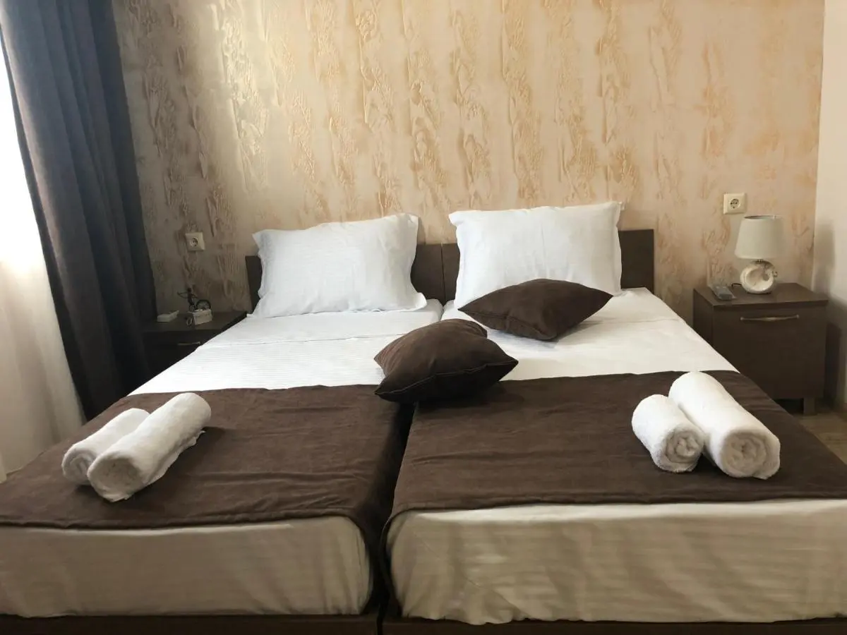 Image 1 of Guesthouse Family
