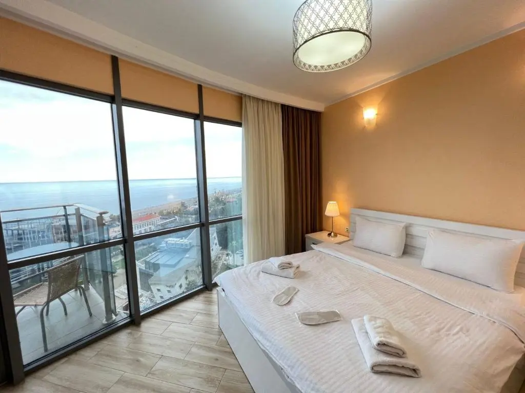 Image of Holiday Lux Tower