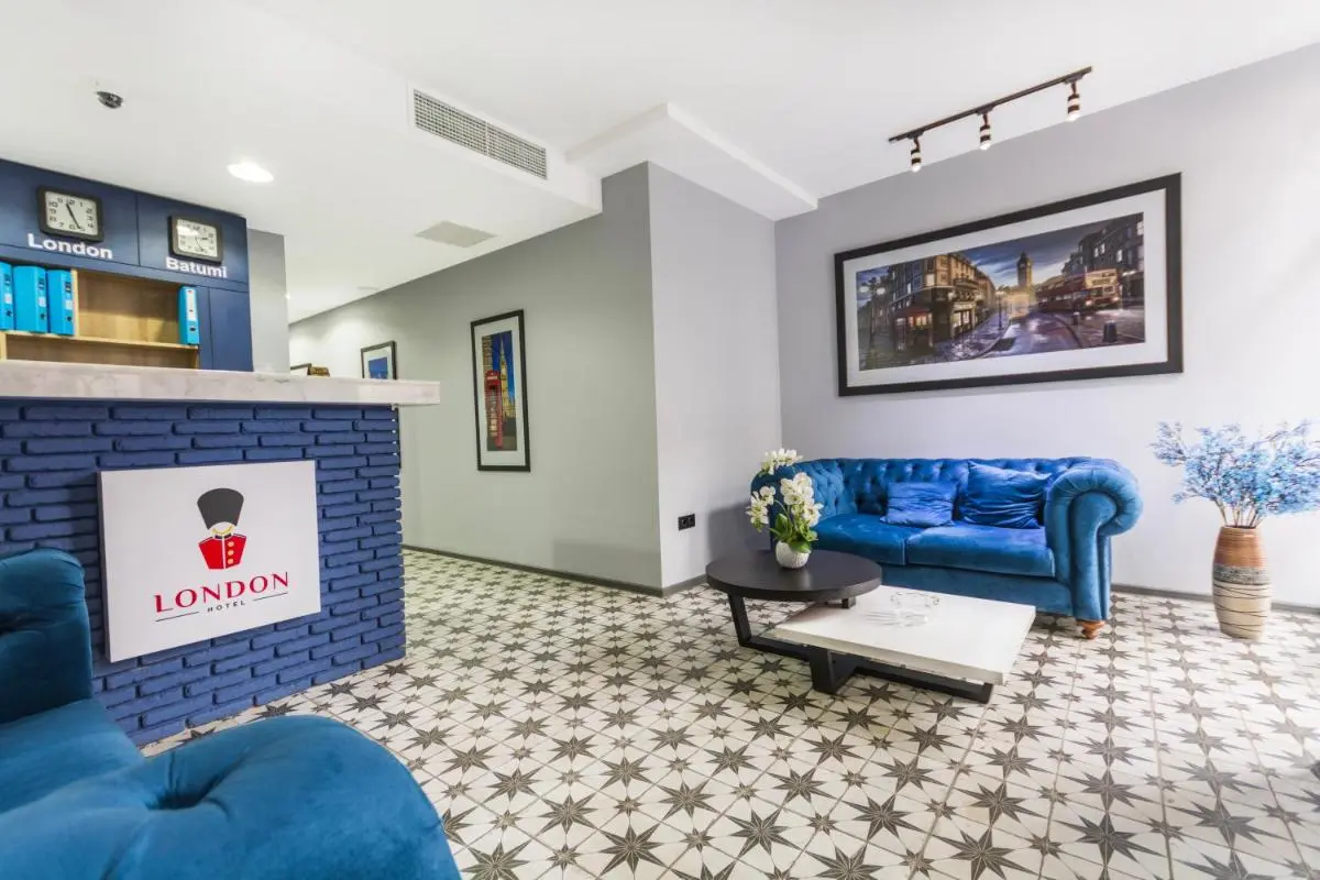 Image 6 of Hotel London