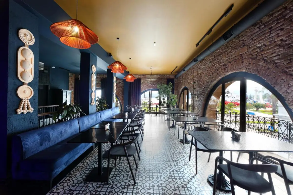 Image 2 of Hotel Retro