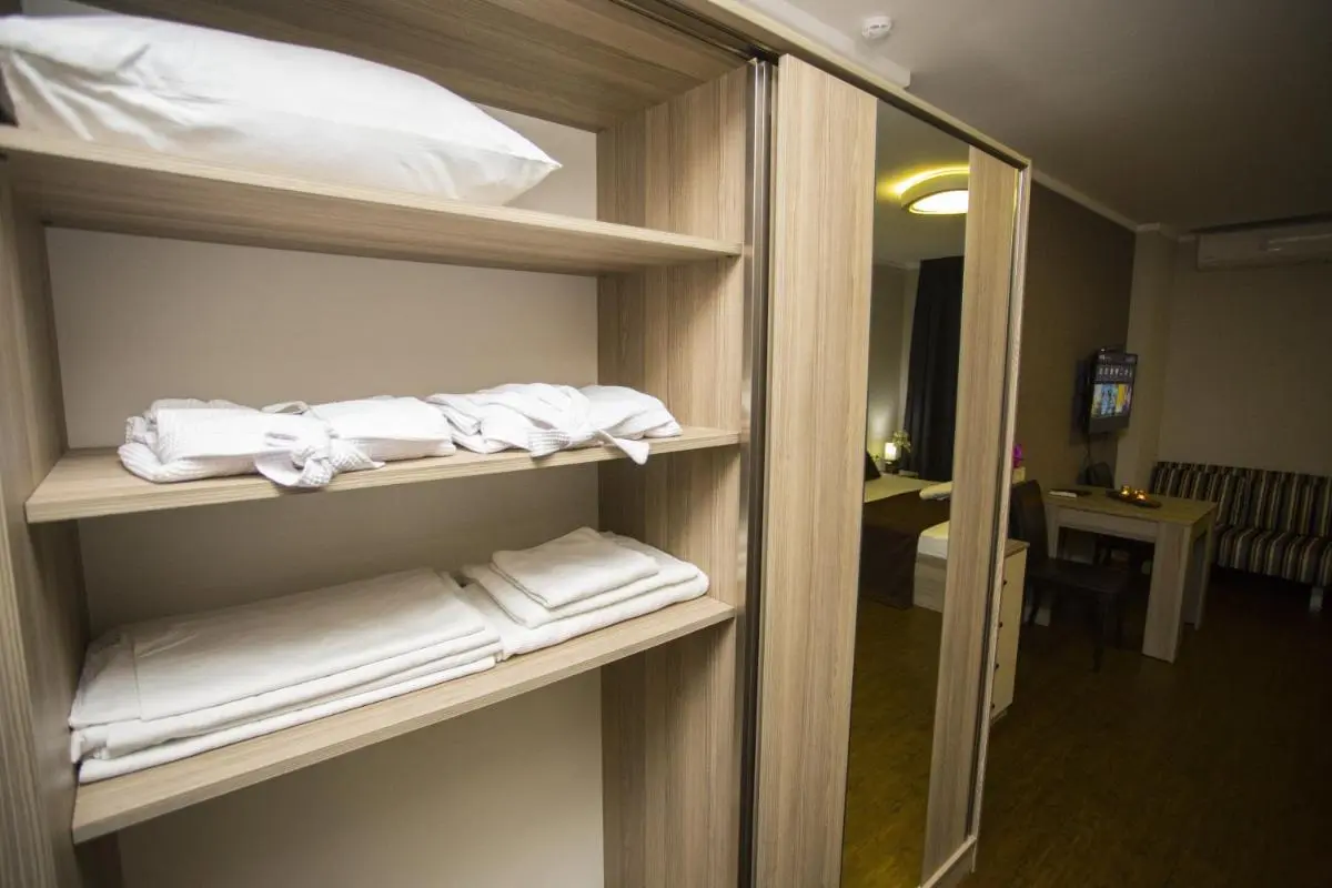 Image 2 of Lux Apartment