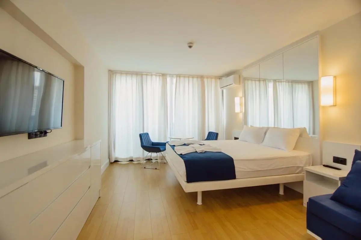 Image 4 of MY SUNSHINE APARTMENTS BATuMI