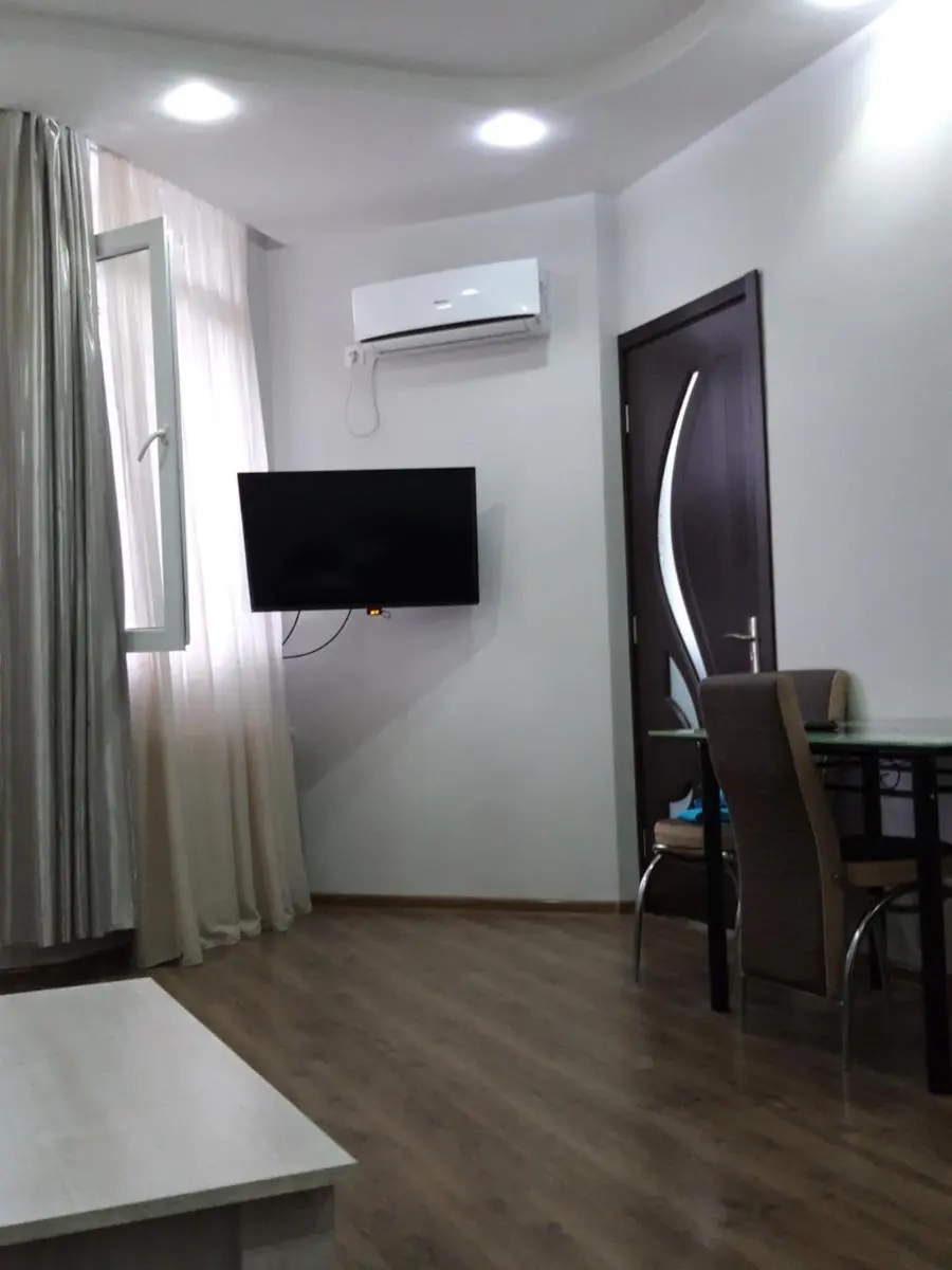 Image 4 of Mari Apartment