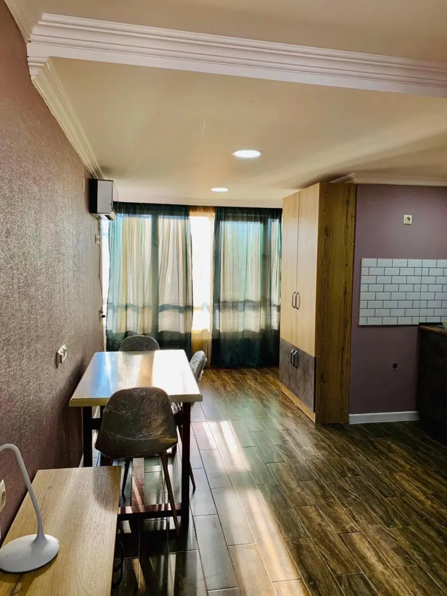 Image 4 of Mary’s apartment