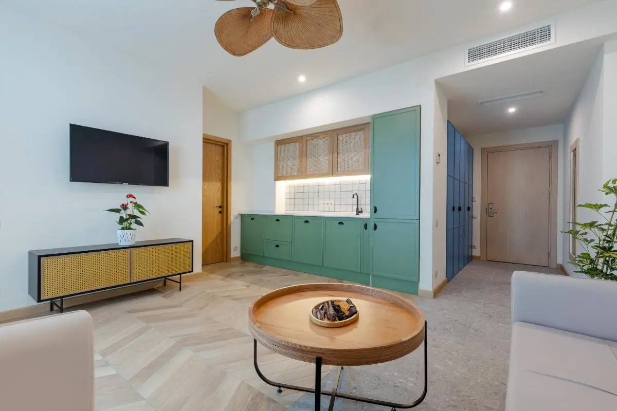Image 4 of MiraMar Luxury Residences