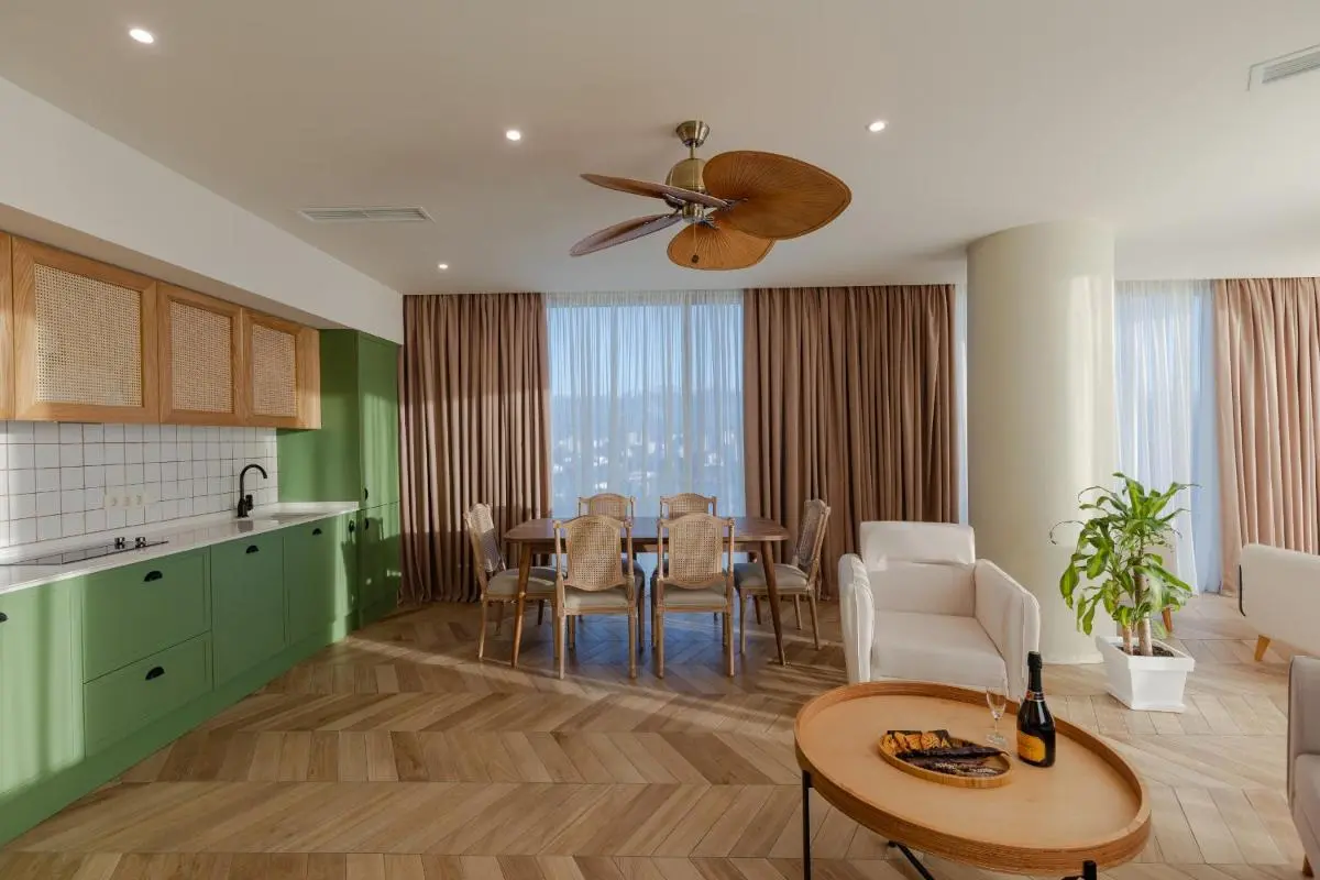 Image 3 of MiraMar Luxury Residences