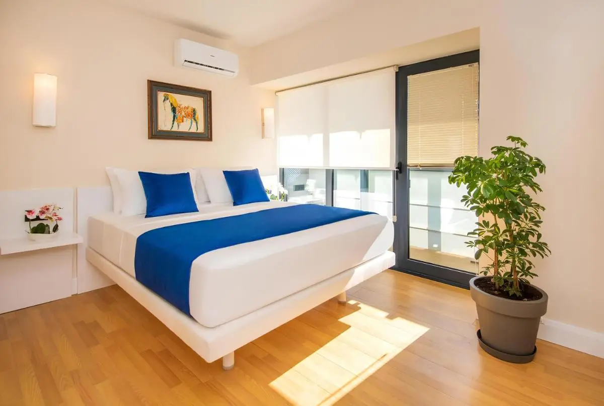 Image 4 of Panorama Sea View Suites Batumi